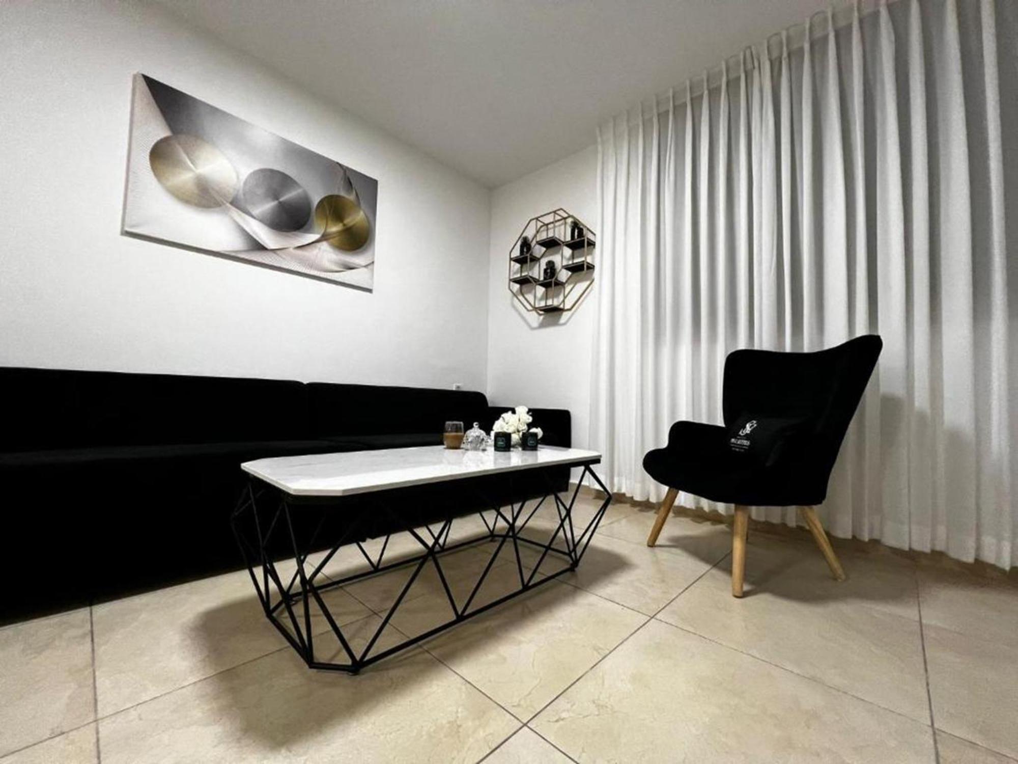 Spat Vip Apartment Бат-Ям Екстер'єр фото
